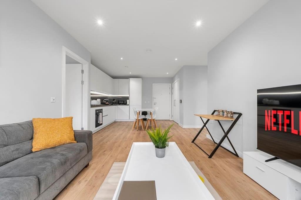 Apartment Haven Stylish Modern